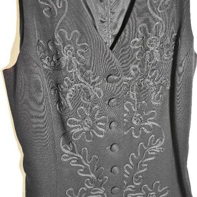 B3-101: Laundry Gown