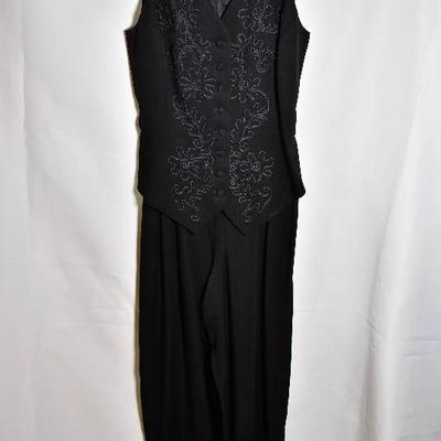 B3-101: Laundry Gown