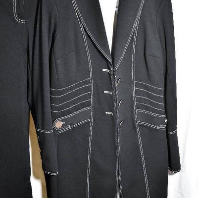 B3-110: Contour Collection size Medium Suit