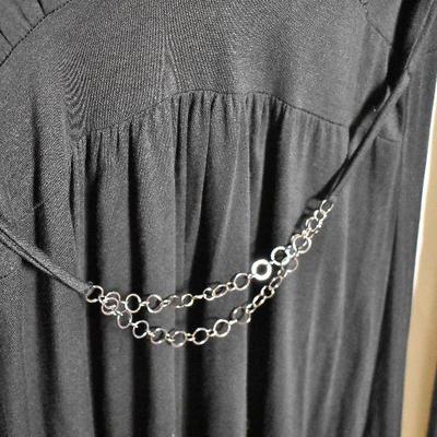 B3-111: Little Black Dress lot