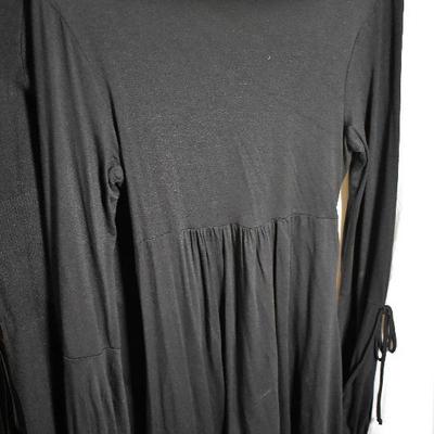 B3-111: Little Black Dress lot