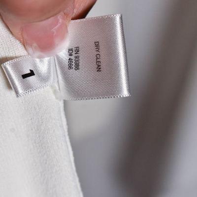 B3-114: Adrienne Vittadini Size 4 lot