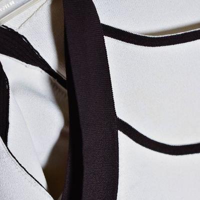 B3-114: Adrienne Vittadini Size 4 lot