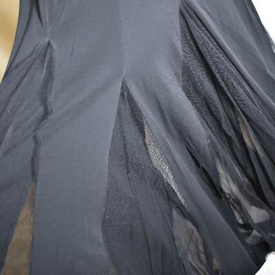 B3-119: Stunning Long Silky Black Gown!