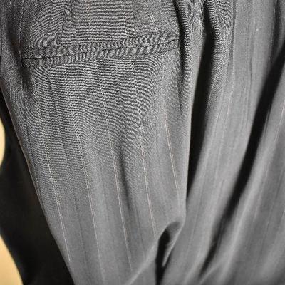 B3-122: Ann Taylor Vest and Pants Lot