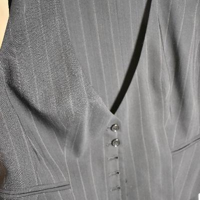 B3-122: Ann Taylor Vest and Pants Lot