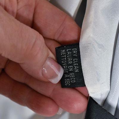 B3-126: Ralph Lauren Womens Pin-Striped Suit size 8