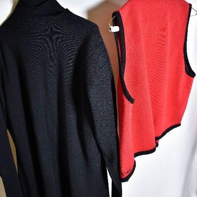 B3-127: Womens Jacket / Sweater Lot