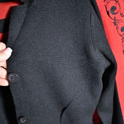 B3-127: Womens Jacket / Sweater Lot