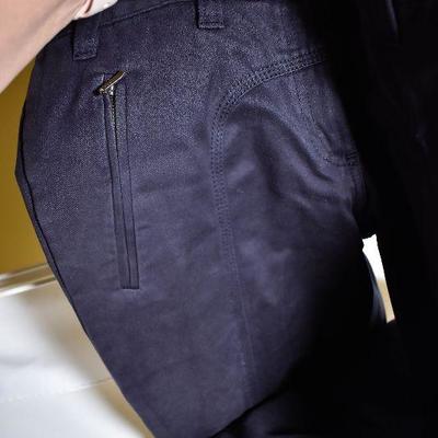 B3-131: Adrienne Vittadini Pants