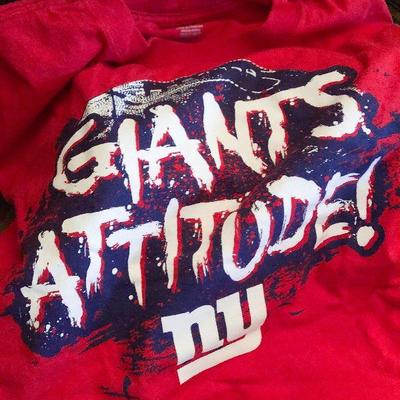 CL20: NY Giants Clothing Lot