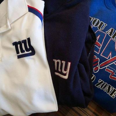 CL22: Mens NY Giants Clothing Lot