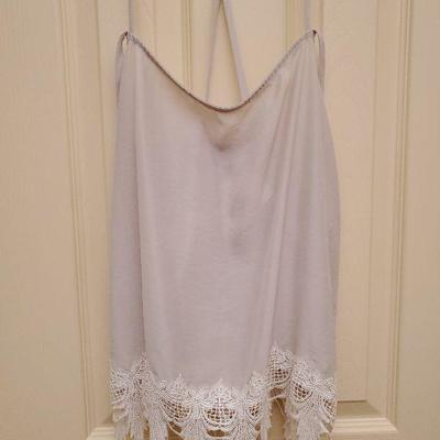 MB-289:  Karen Zambos Jocelyn top nwt