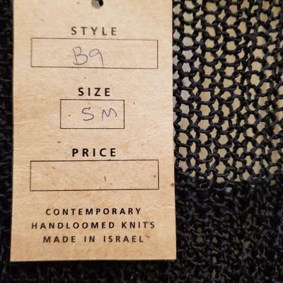 MB-293:  New with tags Dalya top