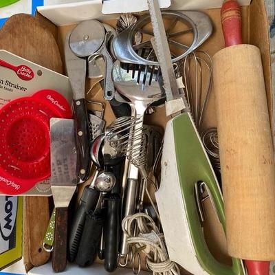 Lot # 823 Misc. Utensil Kitchen housewares 