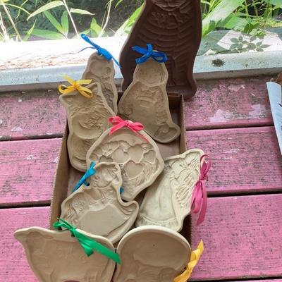 Lot # 831 Stone Baking Molds 