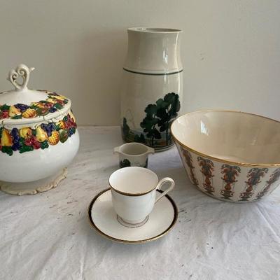 Lot # 850 Miscellaneous pottery lot with Lenox bowl