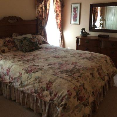 Vintage Oak Headboard - Queen Sized Bed