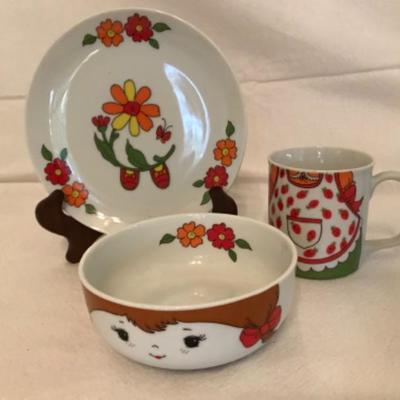 Lot 50 Kids plate set