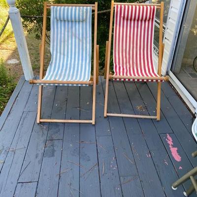 Lot # 886 Two outdoor folding chairs