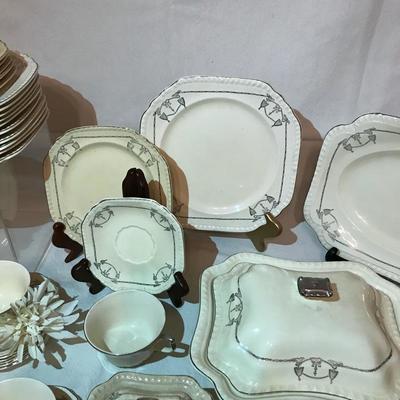 Lot 72 Salem Heirloom Platinum Alloy 