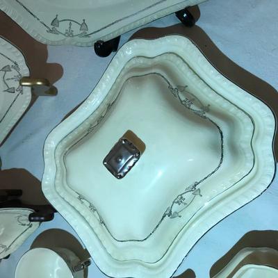 Lot 72 Salem Heirloom Platinum Alloy 