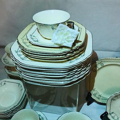 Lot 72 Salem Heirloom Platinum Alloy 