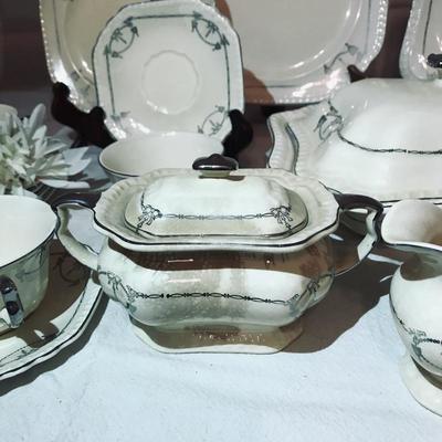 Lot 72 Salem Heirloom Platinum Alloy 