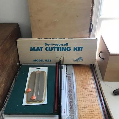 Lot # 1238. Mat cutting