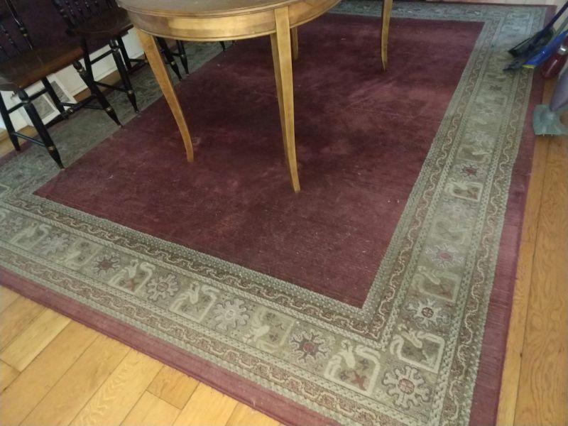 Large area rug / vintage