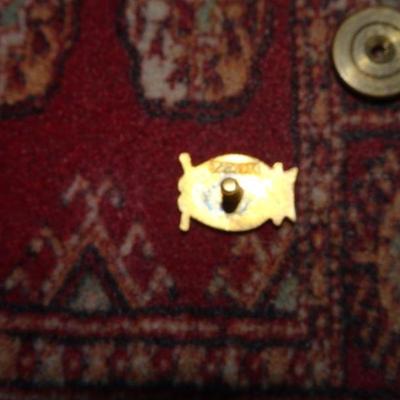 Gold Filled 1/20 10K Owl Screw-back Pin, Green Eyed Hooter, Hoot Hoot! 