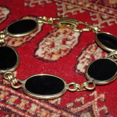 Beautiful Black Onyx Gold Filled Bracelet, Oval Disc 14K GF AMCO Bracelet 