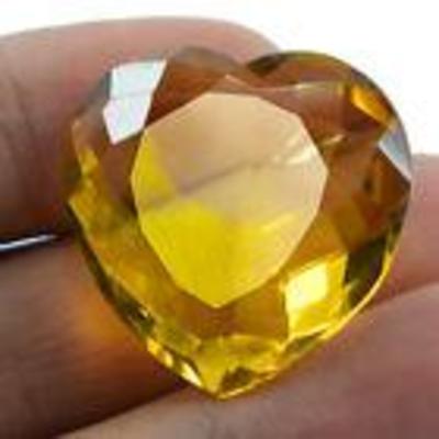 38.60 heartshape citrine gem