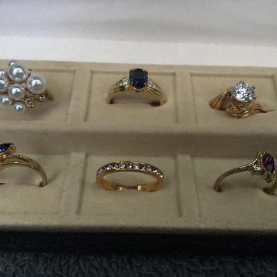 Collection of 12 Vintage Rings with Colored Stones