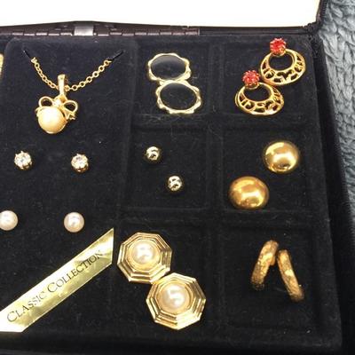 Collection of 15 Pairs of Gold Earrings
