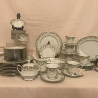 Lot 85 Fine China Noritake