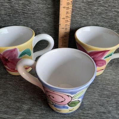 Lot of 3 cups/mugs