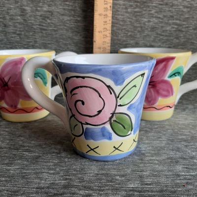 Lot of 3 cups/mugs