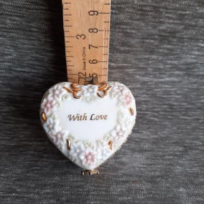 Vintage trinket box