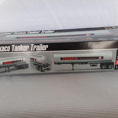 Fruehauf Texaco (needs to be assembled) 