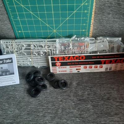 Fruehauf Texaco (needs to be assembled) 