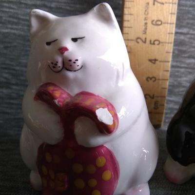 Lot of 2 Vintage Porcelain