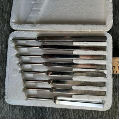 Economical tuning forks