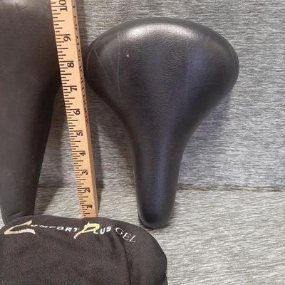 Bicycle Seats lot