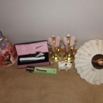 LOT 50  HOUSEHOLD ITEMS