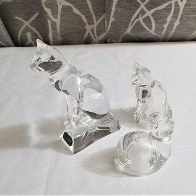 Lot #7  E pieces Crystal Cat figurines