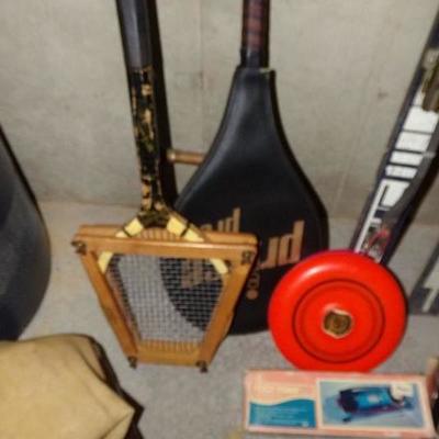 LOT 52  ATHLETIC SPORTS/OUTDOOR EQUIPMENT