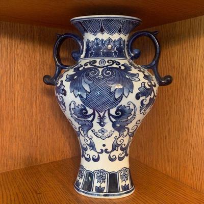 LOT 2 BLUE AND WHITE VASE BY MANN