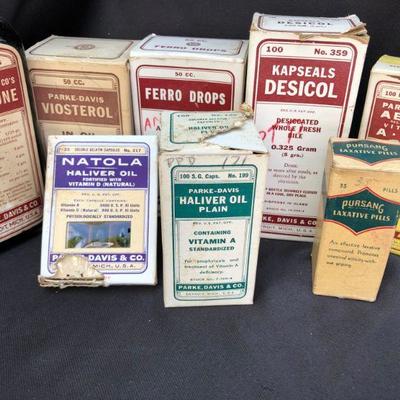 Lot #7: Lot of Multiple Parke Davis Pharmaceutical Medicine