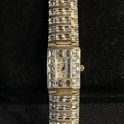 Women's Fancy Rhinestone CZ Geneva Elite Wristwatch *Needs Battery*
